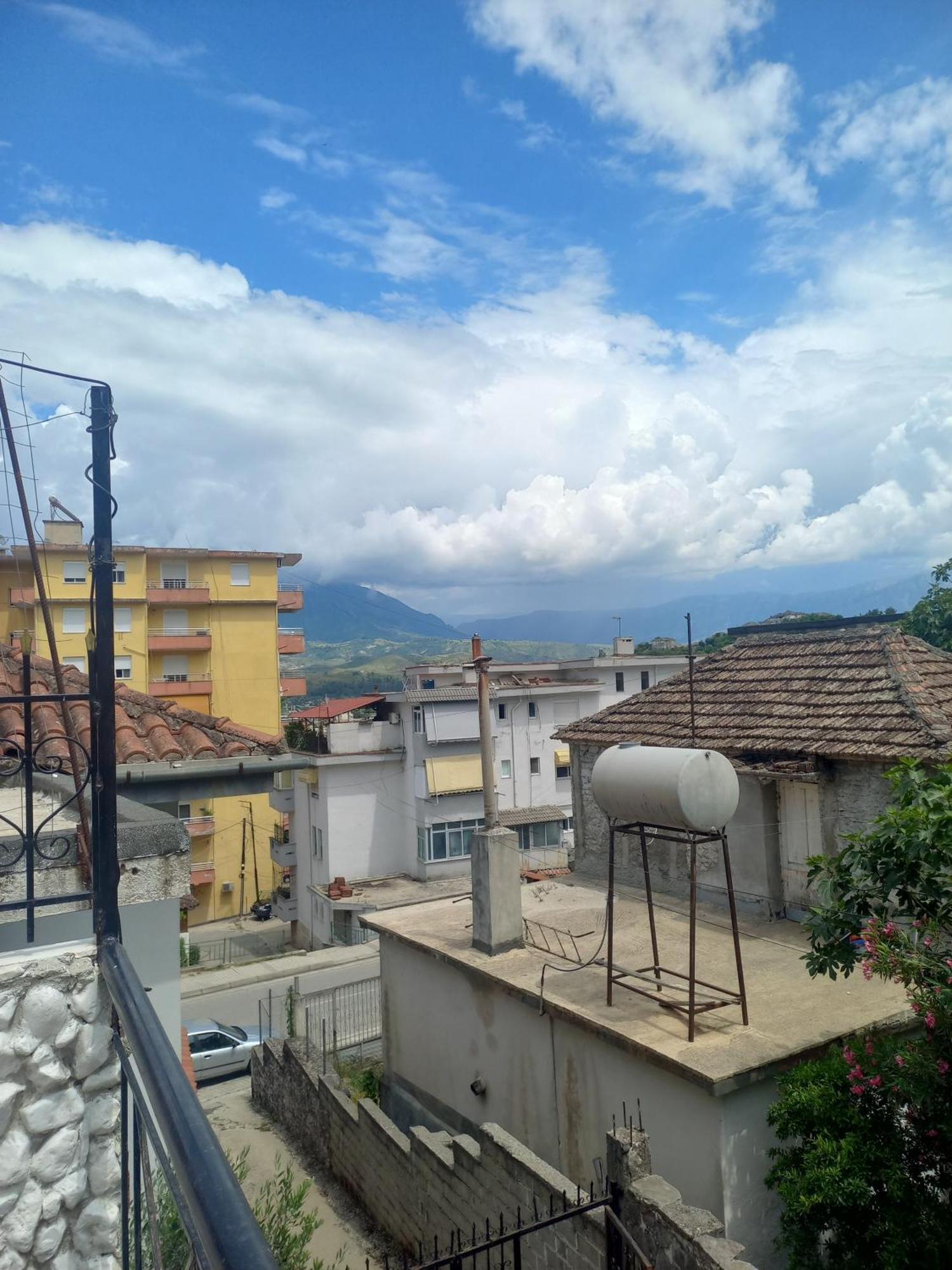 Aleko Guest House Αργυρόκαστρο Εξωτερικό φωτογραφία