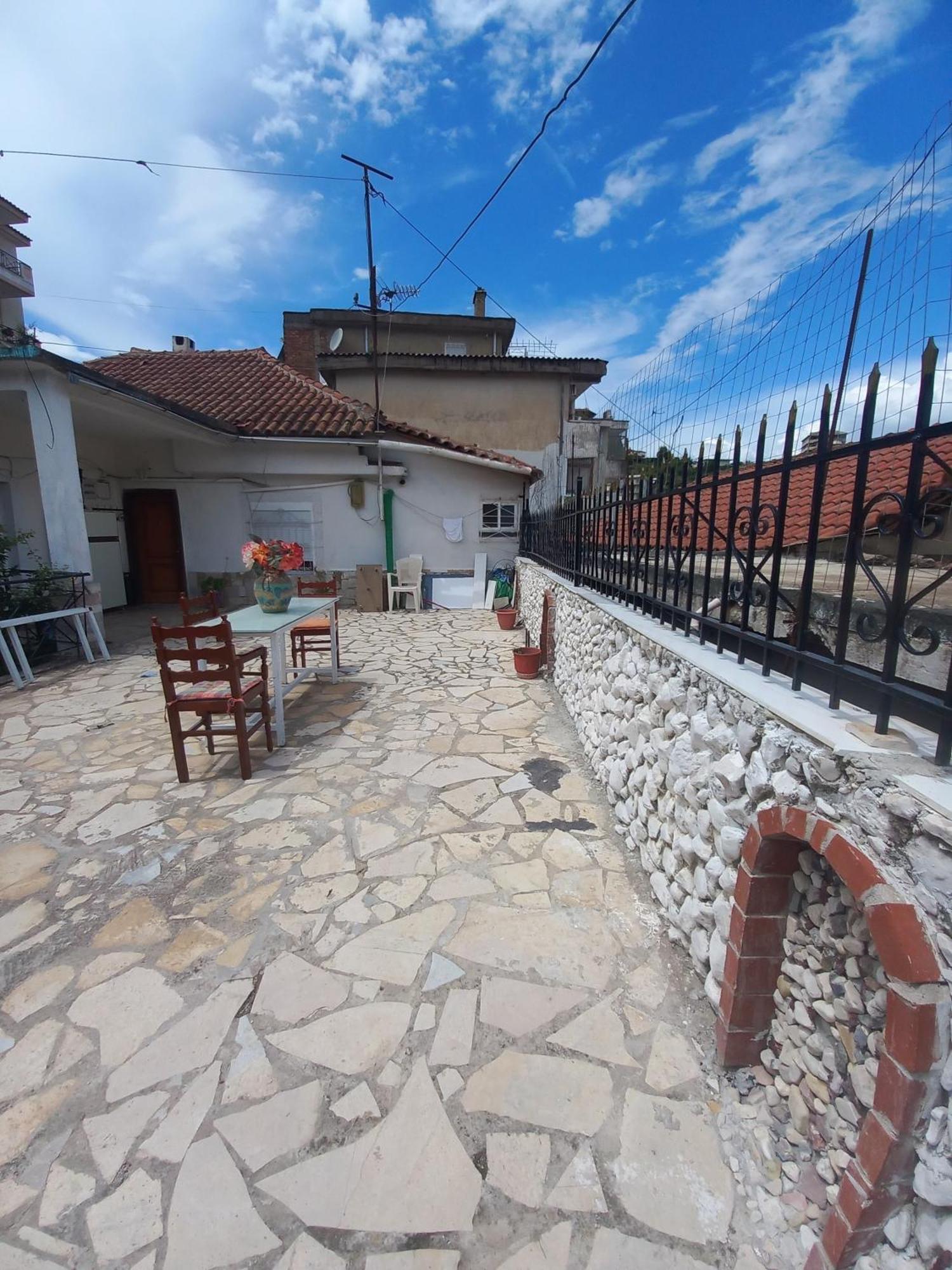 Aleko Guest House Αργυρόκαστρο Εξωτερικό φωτογραφία